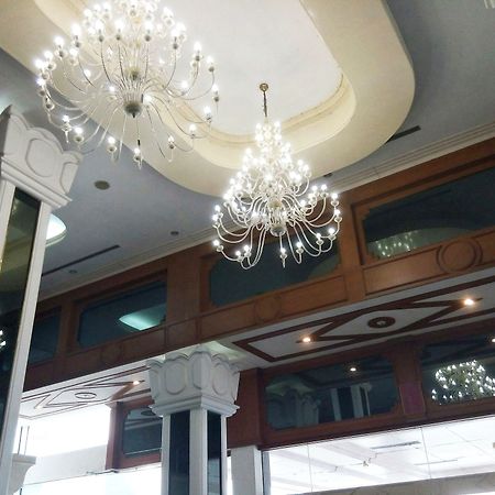 Grandpoint Hotel Phitsanulok Buitenkant foto