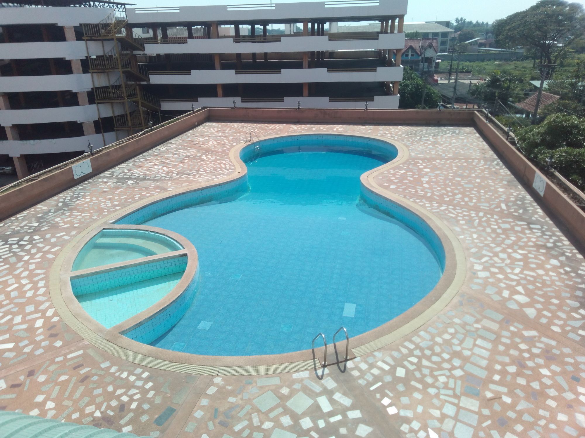 Grandpoint Hotel Phitsanulok Buitenkant foto